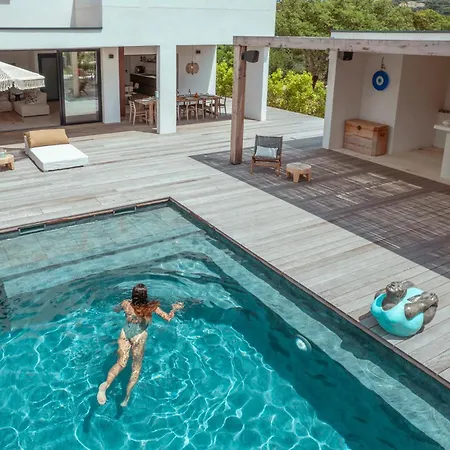 Bambou 12 Pers Piscine Chauffée 10 Minutes à Pieds Villa Sainte-Lucie de Porto-Vecchio
