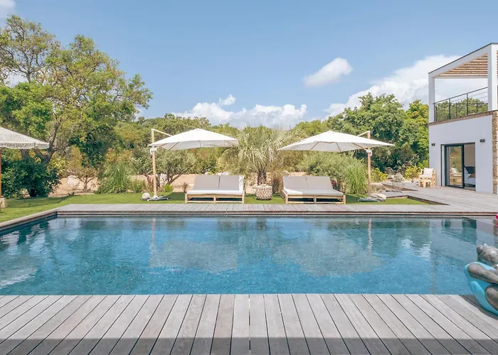 Bambou 12 Pers Piscine Chauffee 10 Minutes A Pieds Villa