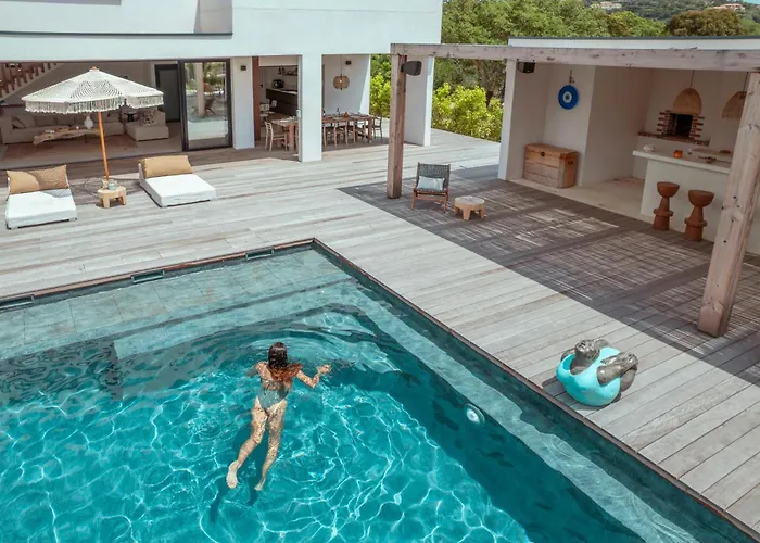 Bambou 12 Pers Piscine Chauffee 10 Minutes A Pieds Villa Sainte-Lucie de Porto-Vecchio