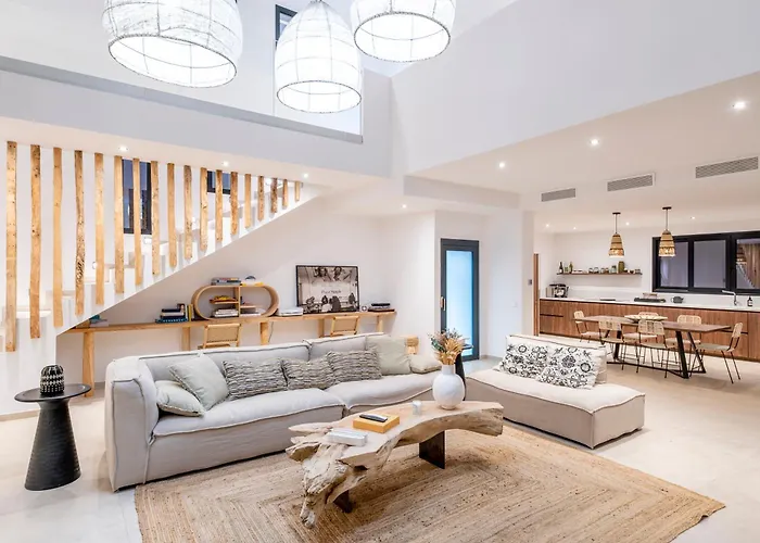 Bambou 12 Pers Piscine Chauffee 10 Minutes A Pieds